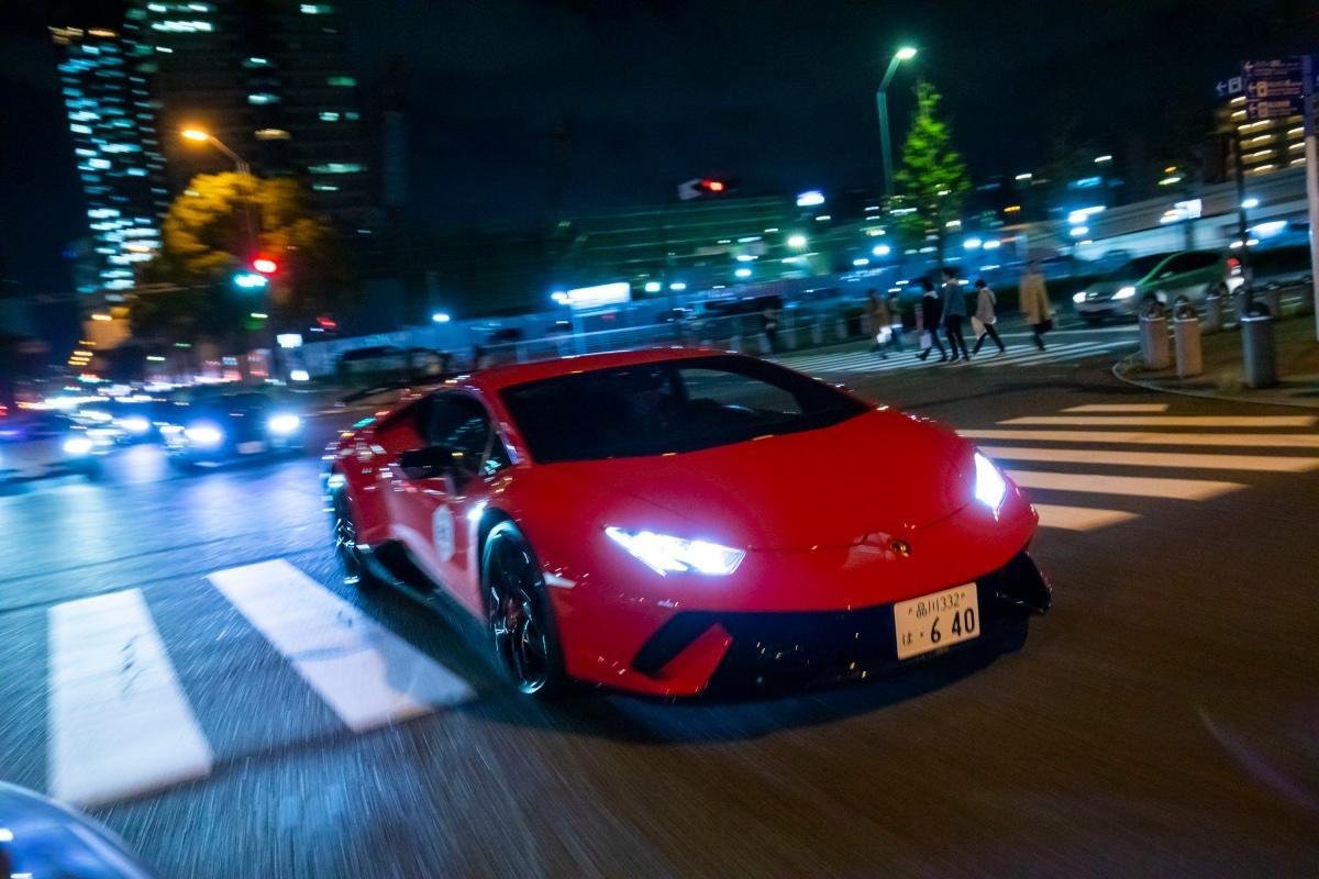 Giới nhà giàu Nhật Bản dùng hàng trăm siêu xe Lamborghini thắp sáng cả thành phố Yokohama Ảnh 8