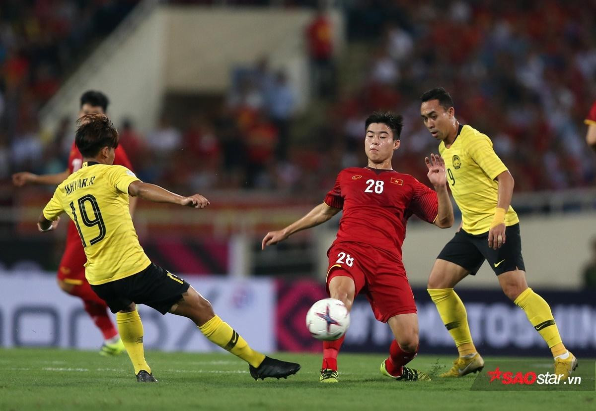 AFF Cup 2018: 5 gương mặt chuyền bóng xuất sắc nhất của ĐT Việt Nam Ảnh 4