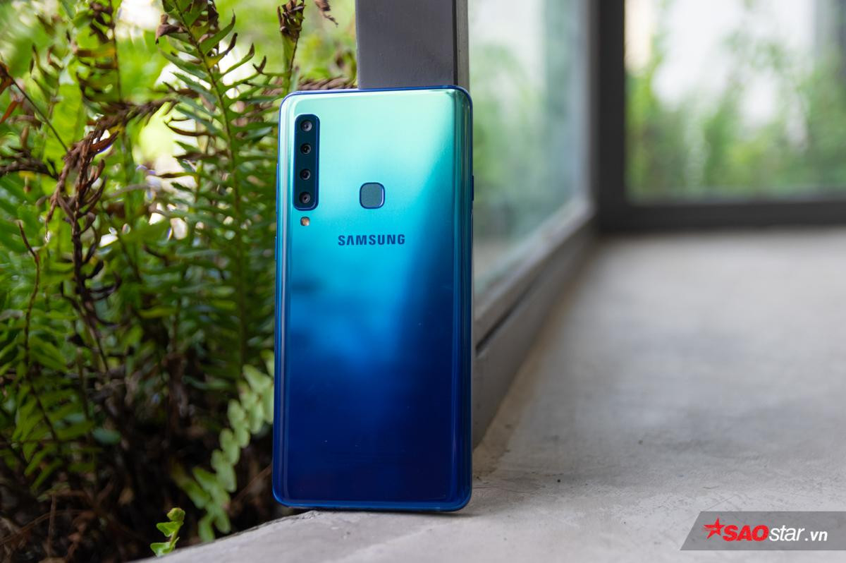 Mở hộp Samsung Galaxy A9 (2018): Màu sắc đẹp khó cưỡng, cụm 4 camera độc đáo! Ảnh 10