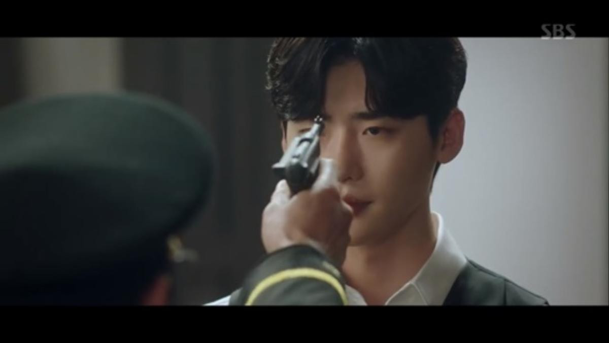 ‘Death Song’ tập 1-2: Lee Jong Suk bị tra tấn dã man, cùng Shin Hye Sun cãi nhau ngay lần đầu gặp mặt Ảnh 9