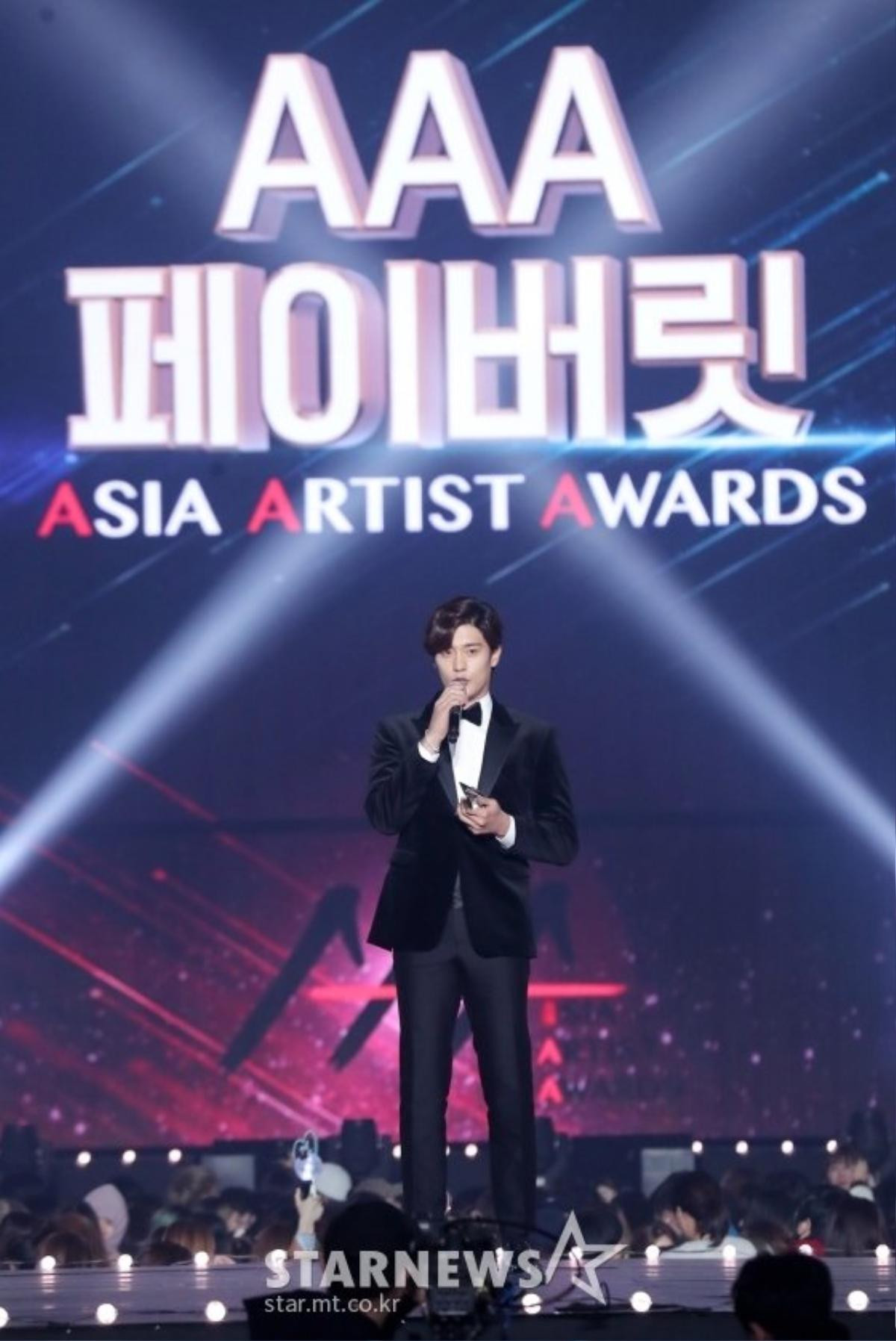 Kết quả 'Asia Artist Awards 2018' gây tranh cãi: Lee Byung Hun - IU 'gom' 4 cúp, Ha Jung Woo 3 cúp Ảnh 22