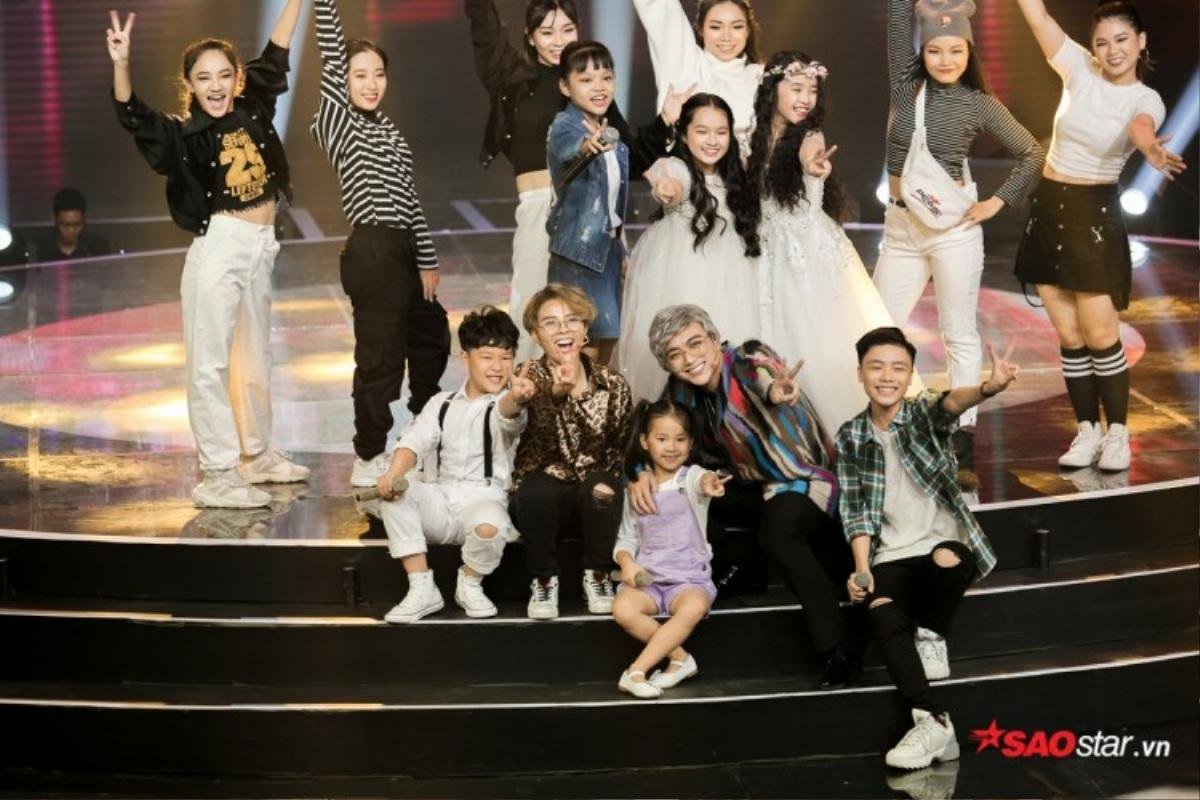 Clip: Chỉ hát mẫu một đoạn cho học trò The Voice Kids, Vũ Cát Tường đã 'dư sức' khiến fan 'bấn loạn' Ảnh 4