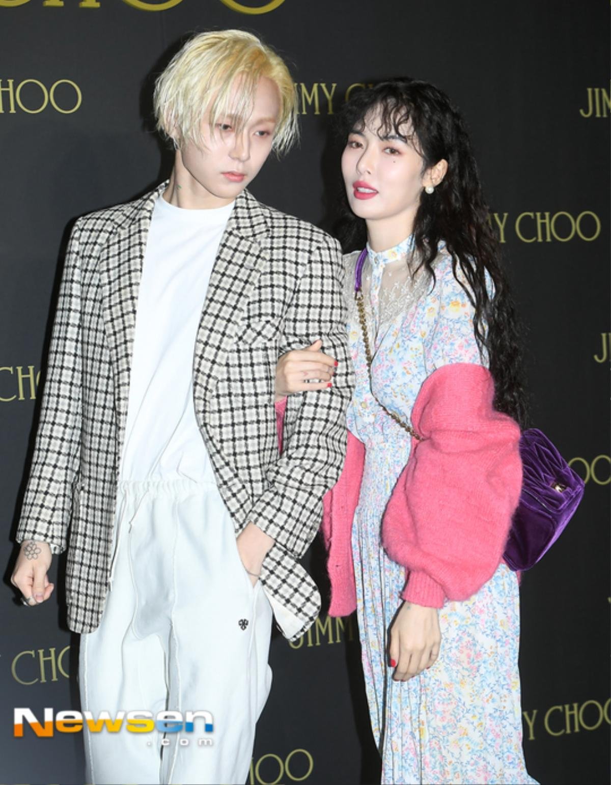 Hyuna - E'Dawn tình tứ, Ha Ji Won - Kang Sarang trẻ đẹp ở tuổi 40, 'ăn đứt' Son Na Eun (24) Ảnh 5