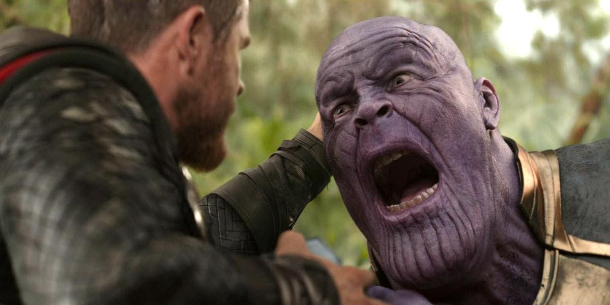 'Avengers: Infinity War': Chiếc rìu Stormbreaker của Thor lẽ ra đã không thể bổ vào người Thanos Ảnh 9