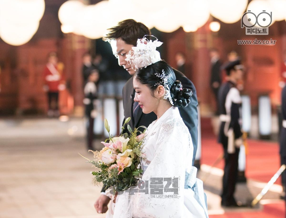 Rating 'The Last Empress' tăng mạnh, bám sát 'Encounter' - Jang Nara được ngợi khen vì nhan sắc và diễn xuất Ảnh 5