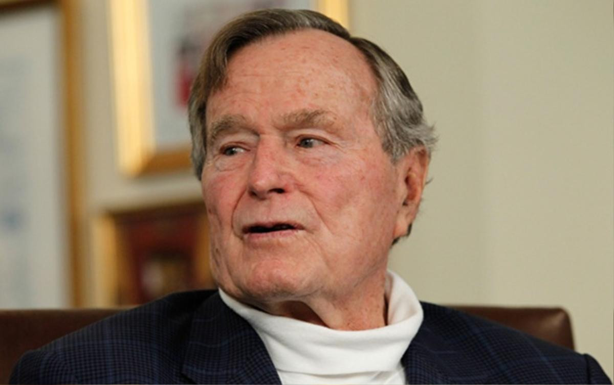 Cựu Tổng thống Mỹ George H.W. Bush qua đời ở tuổi 94 Ảnh 1