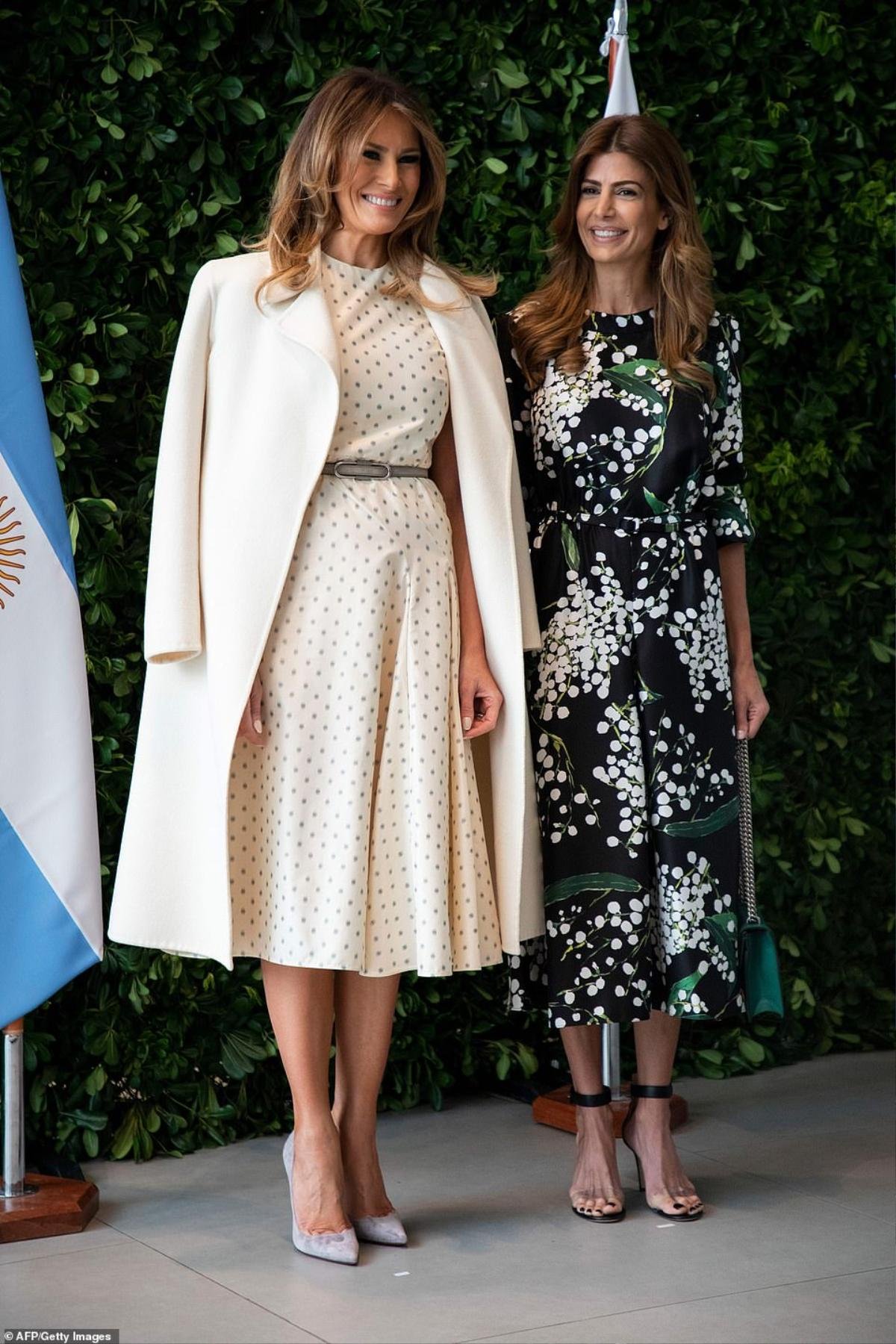 Bà Melania Trump diện váy Dior trị giá 230 triệu khi ghé thăm bảo tàng nghệ thuật Ảnh 2