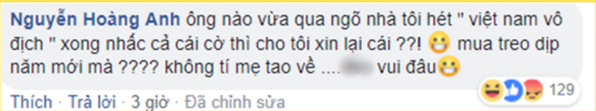 Muôn kiểu cổ động viên 'bá đạo' khi đi bão mừng chiến thắng trận bán kết lượt đi của đội tuyển Việt Nam Ảnh 5