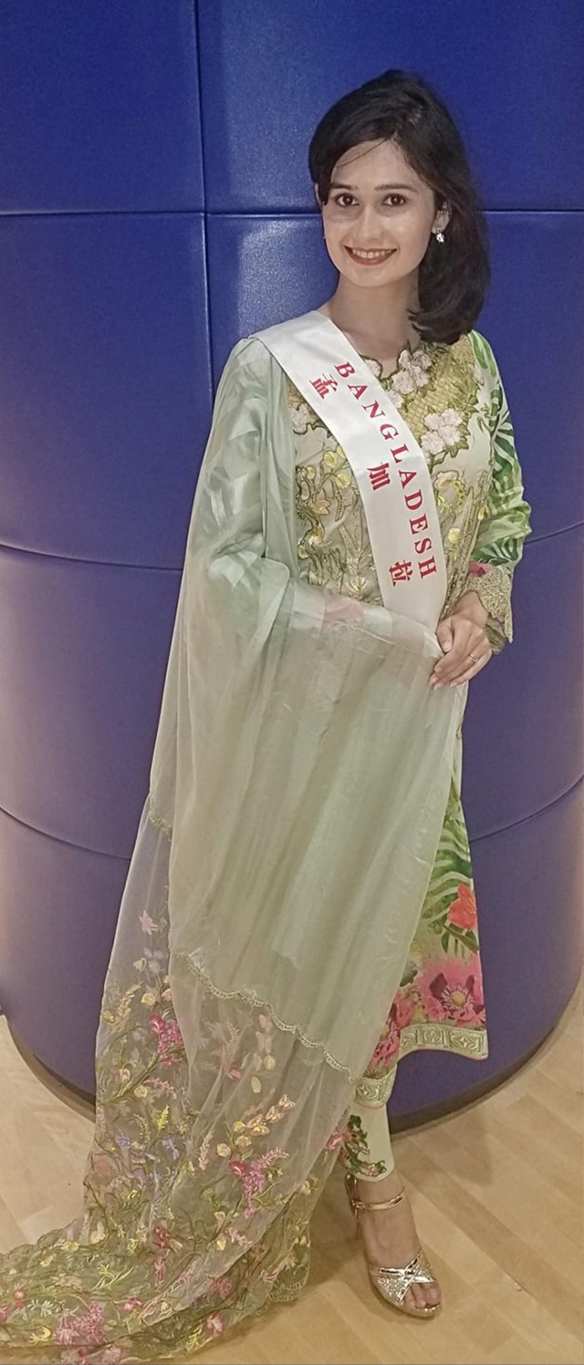 Cùng là 18 tuổi, Miss Bangladesh giành cơ hội chiến thắng Hoa hậu Nhân Ái còn Tiểu Vy hoàn toàn 'trắng tay' với các giải thưởng phụ Ảnh 2