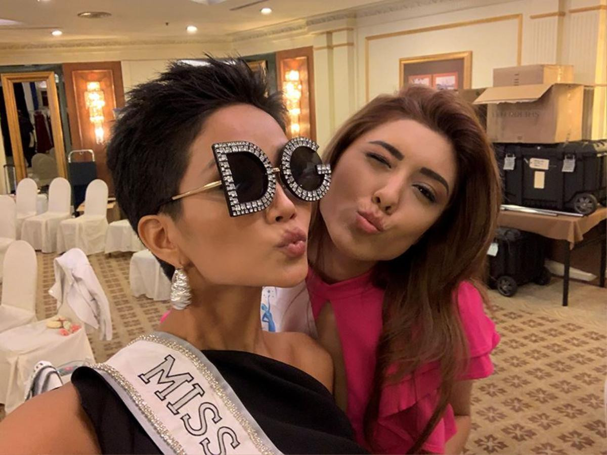 Hoa hậu H'Hen Niê ơi, mang 12 vali đi thi Miss Universe 2018 đã 'xài' đến đâu rồi? Ảnh 2