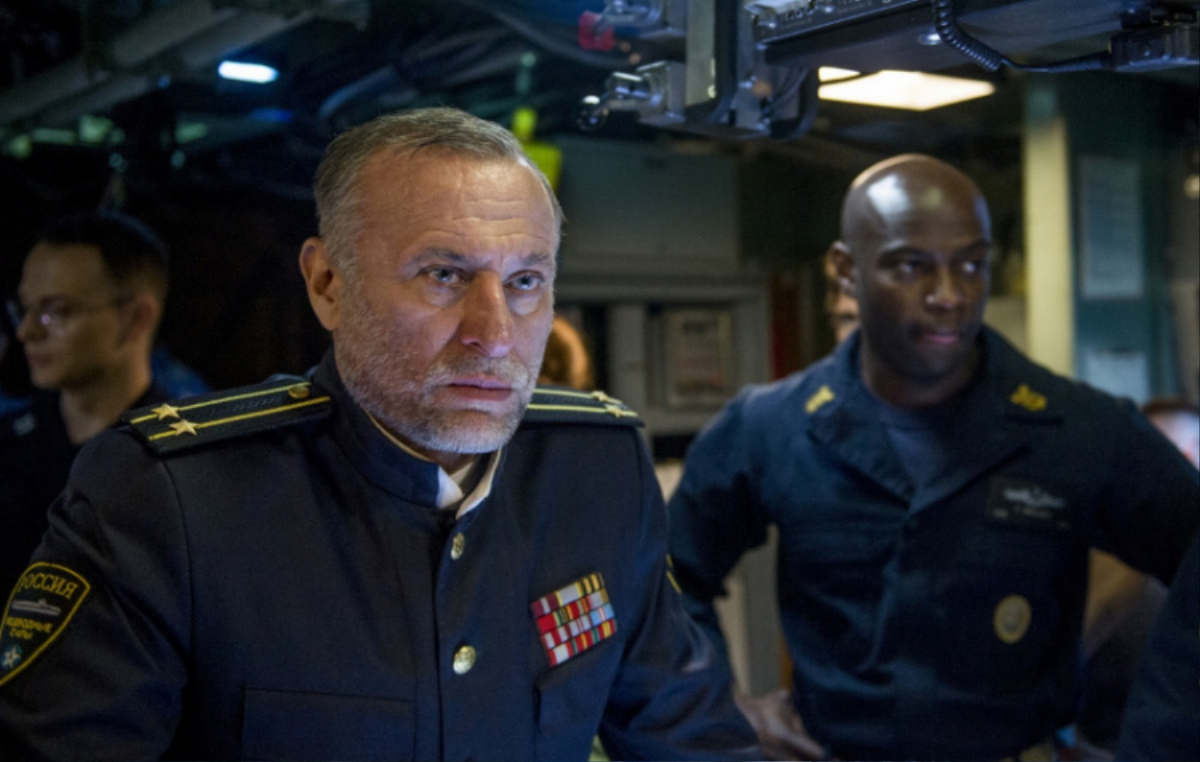 Bồi hồi nhìn lại màn trình diễn cuối của cố diễn viên Michael Nyqvist trong 'Hunter Killer' Ảnh 1