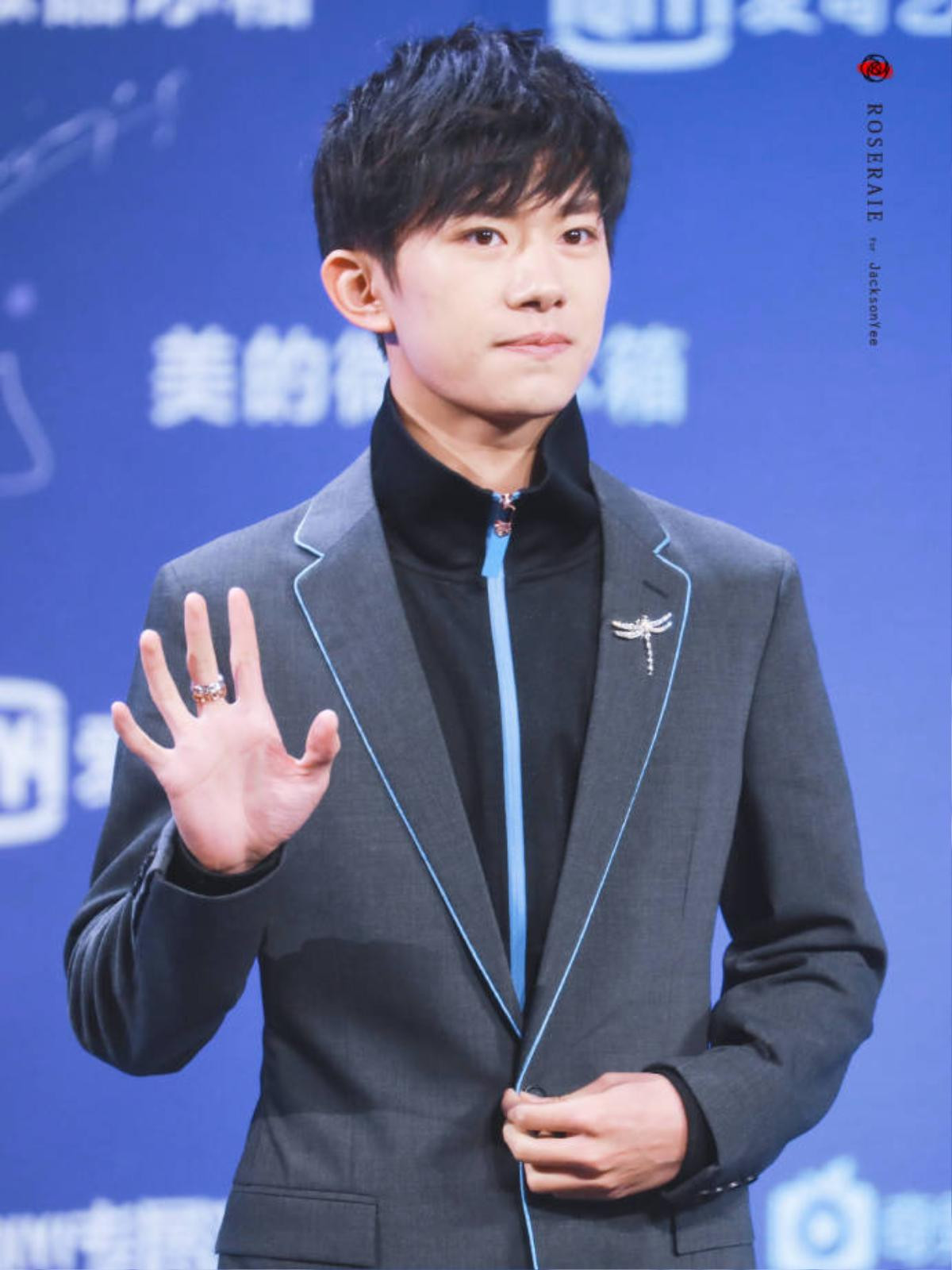 Ngoài Ngô Diệc Phàm - Lộc Hàm, mái tóc của Dịch Dương Thiên Tỉ (TFBOYS) đang gây 'sốt' Weibo Ảnh 8