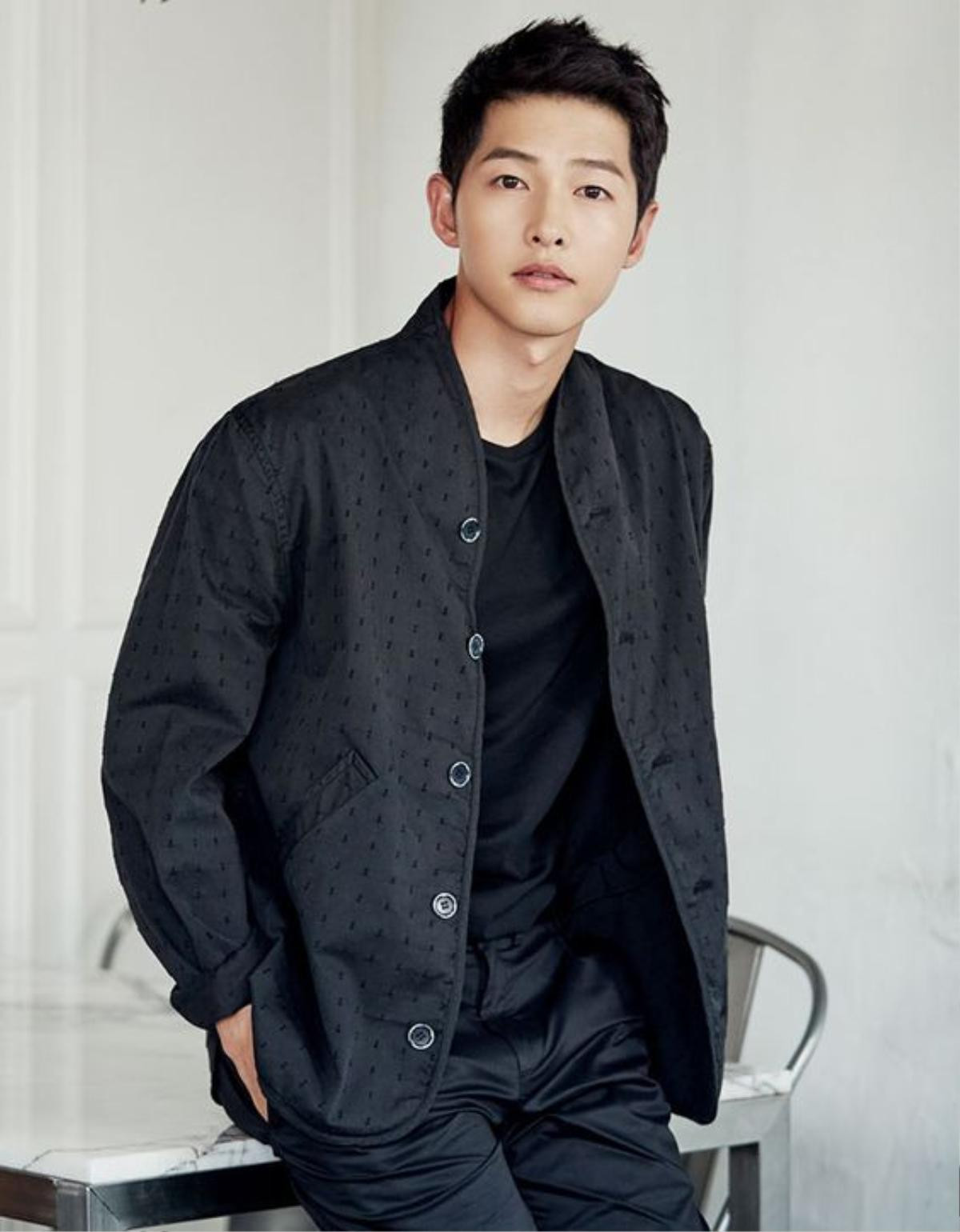 Song Joong Ki làm MC MAMA 2018 bên cạnh Park Bo Gum và Jung Hae In - IU đóng phim mới của hai chị em nhà Hong? Ảnh 4