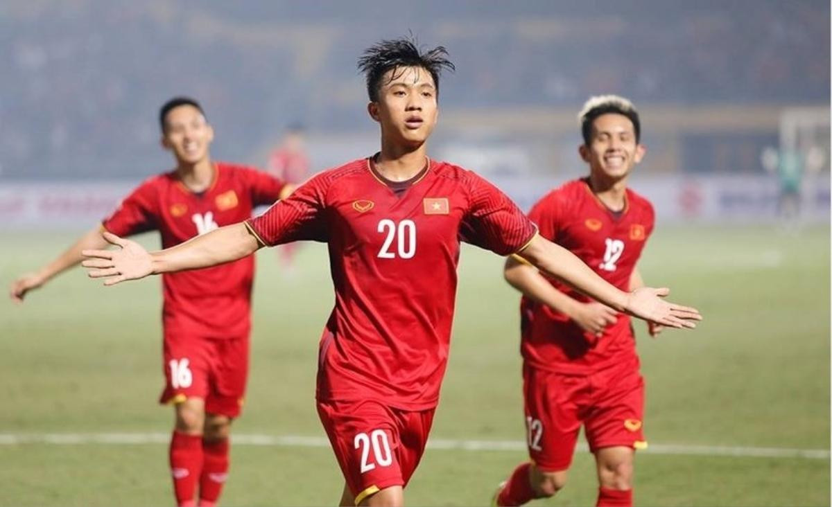 Phan Văn Đức được CLB Thái Lan ráo riết săn đón sau mang tỏa sáng rực rỡ tại AFF cup 2018 Ảnh 1