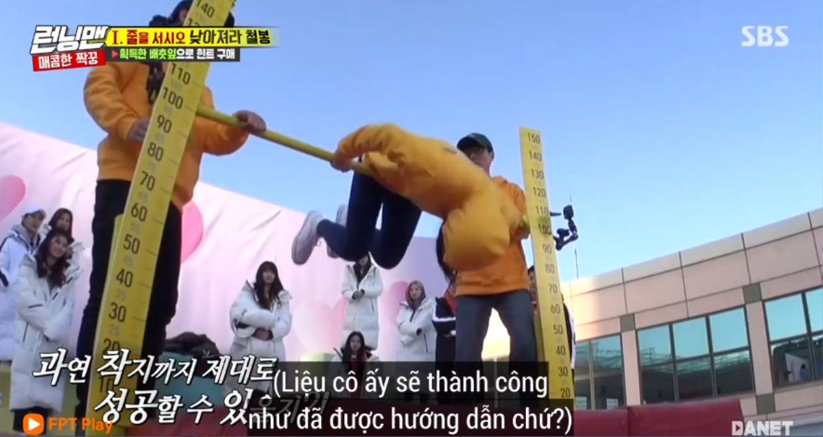 Running Man tập 428:  Kwangsoo đổ gục trước màn 'thả thính' quá ngọt của Nayeon (TWICE) Ảnh 11