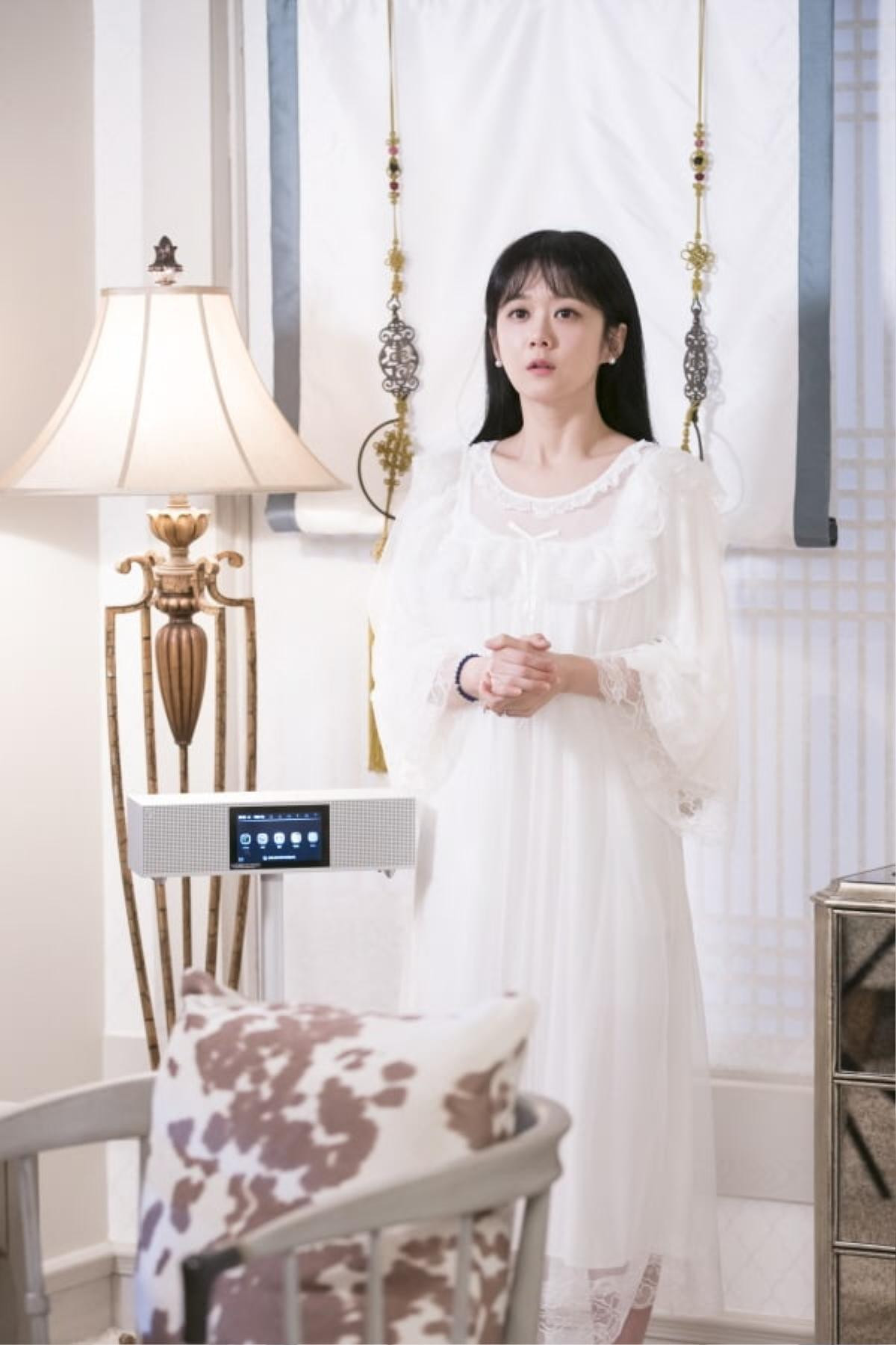 Jang Nara mặc chiếc đầm màu trắng ngây thơ để chiếm được trái tim Hoàng đế trong 'The Last Empress' Ảnh 6