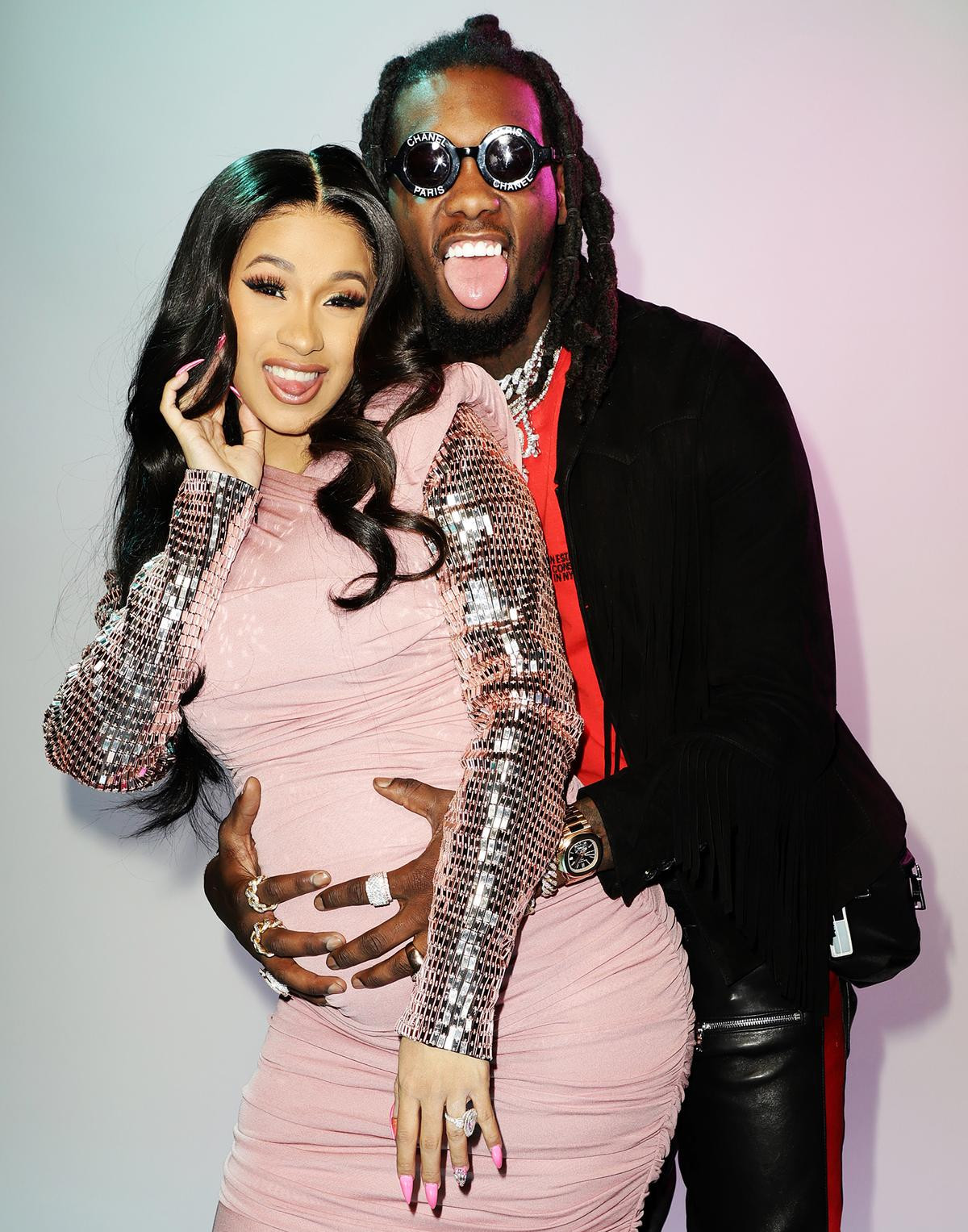 Hậu lùm xùm chia tay: Cardi B vẫn… 'lè lưỡi chọc cười' thiên hạ! Ảnh 2