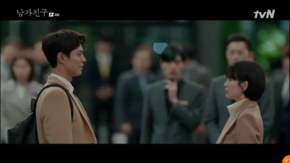 'Encounter' tập 4: Park Bo Gum liều lĩnh công khai mối quan hệ với Song Hye Kyo trước mặt toàn bộ nhân viên công ty Ảnh 18