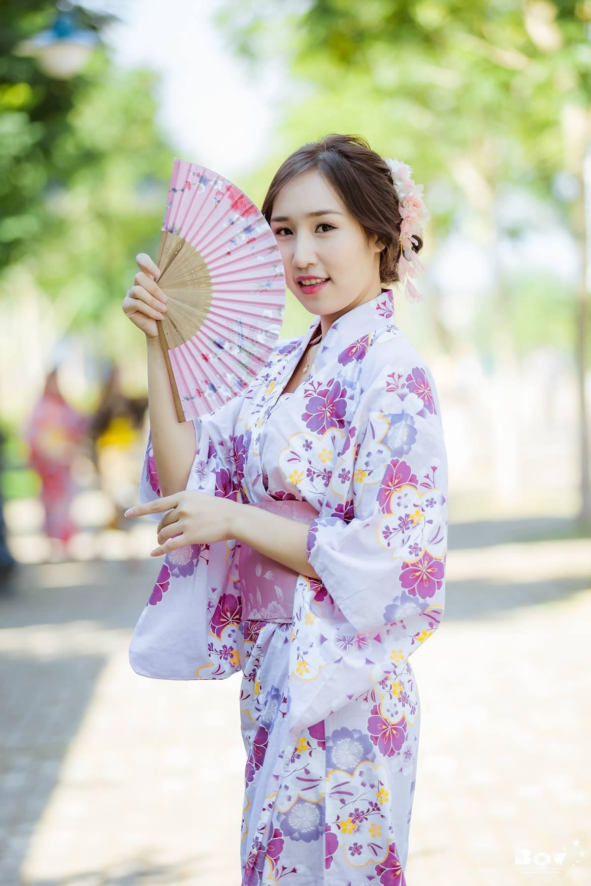 Ngắm dàn trai xinh gái đẹp lác mắt trong bộ ảnh kỷ yếu diện toàn yukata chất lừ của sinh viên FPT Ảnh 20