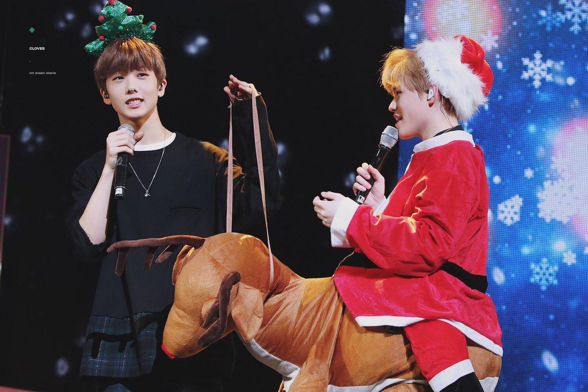 Sao Kpop cosplay ông già Noel: Khóc thét với ác mộng đêm Giáng sinh Ảnh 27