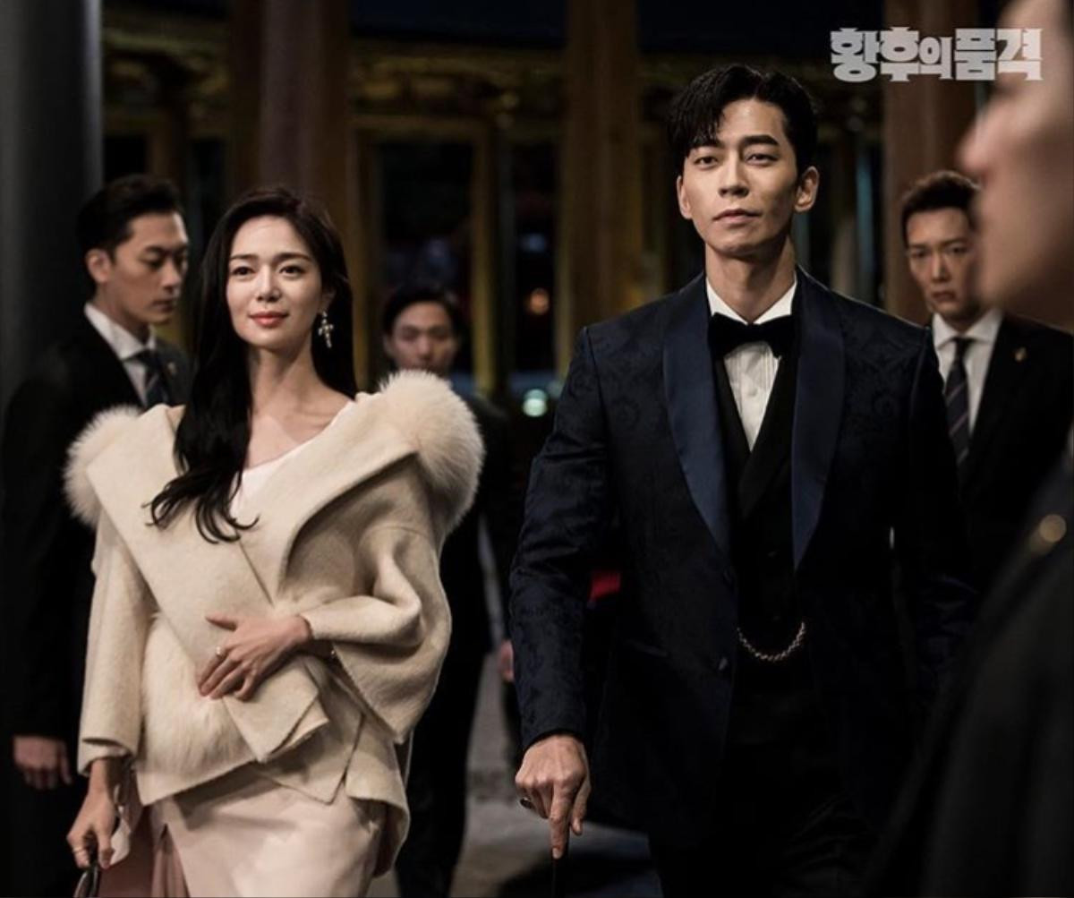 Sao 'Thử thách thần chết' Ha Jung Woo tậu nhà 152 tỷ, Shin Sung Rok ở lại công ty quản lý Kim Rae Won sau 8 năm Ảnh 9