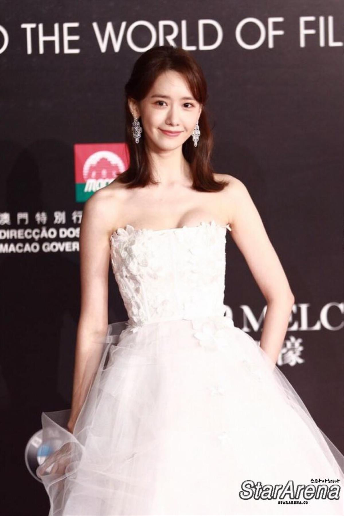 'Choáng ngợp' với vòng 1 'khủng bố' khác hoàn toàn với hình ảnh thường ngày của Yoona (SNSD) Ảnh 1