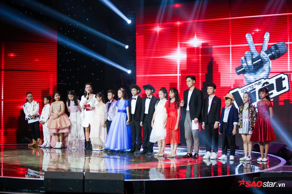 Liveshow 4: Top thí sinh xuất sắc The Voice Kids lại trình diễn 'một màu' Ảnh 4