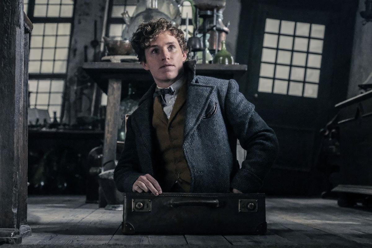 Fantastic Beasts 3 chính thức khởi động, Johnny Depp mở lời trở lại nhưng fan tranh cãi dữ dội Ảnh 7