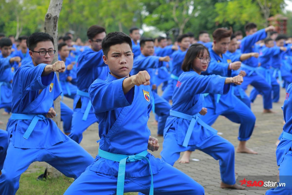 Từ vụ nữ sinh đánh bại cướp nhờ võ VoVinam, tìm hiểu ngay những chiêu võ tuyệt kỹ này được dạy ở Đại học FPT Ảnh 6