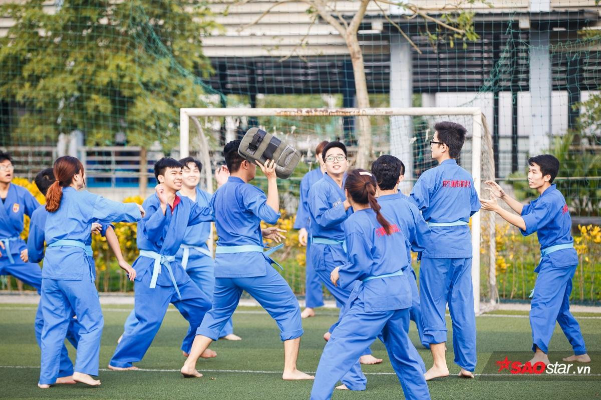 Từ vụ nữ sinh đánh bại cướp nhờ võ VoVinam, tìm hiểu ngay những chiêu võ tuyệt kỹ này được dạy ở Đại học FPT Ảnh 11