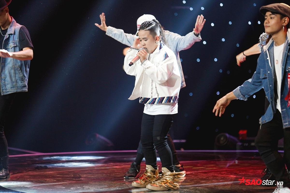 Văn Minh - Anh Tuấn: Cặp đôi 'hoàng tử nhí' có gu thời trang 'chất' nhất The Voice Kids 2018 Ảnh 4