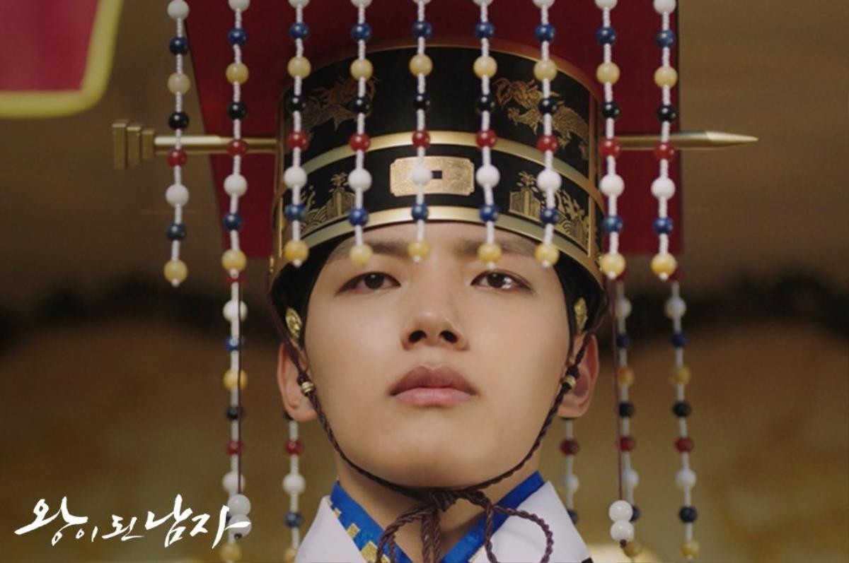 'The Crowned Clown': Poster mới của Yeo Jin Goo và loạt ảnh hậu trường cùng Lee Se Young Ảnh 3