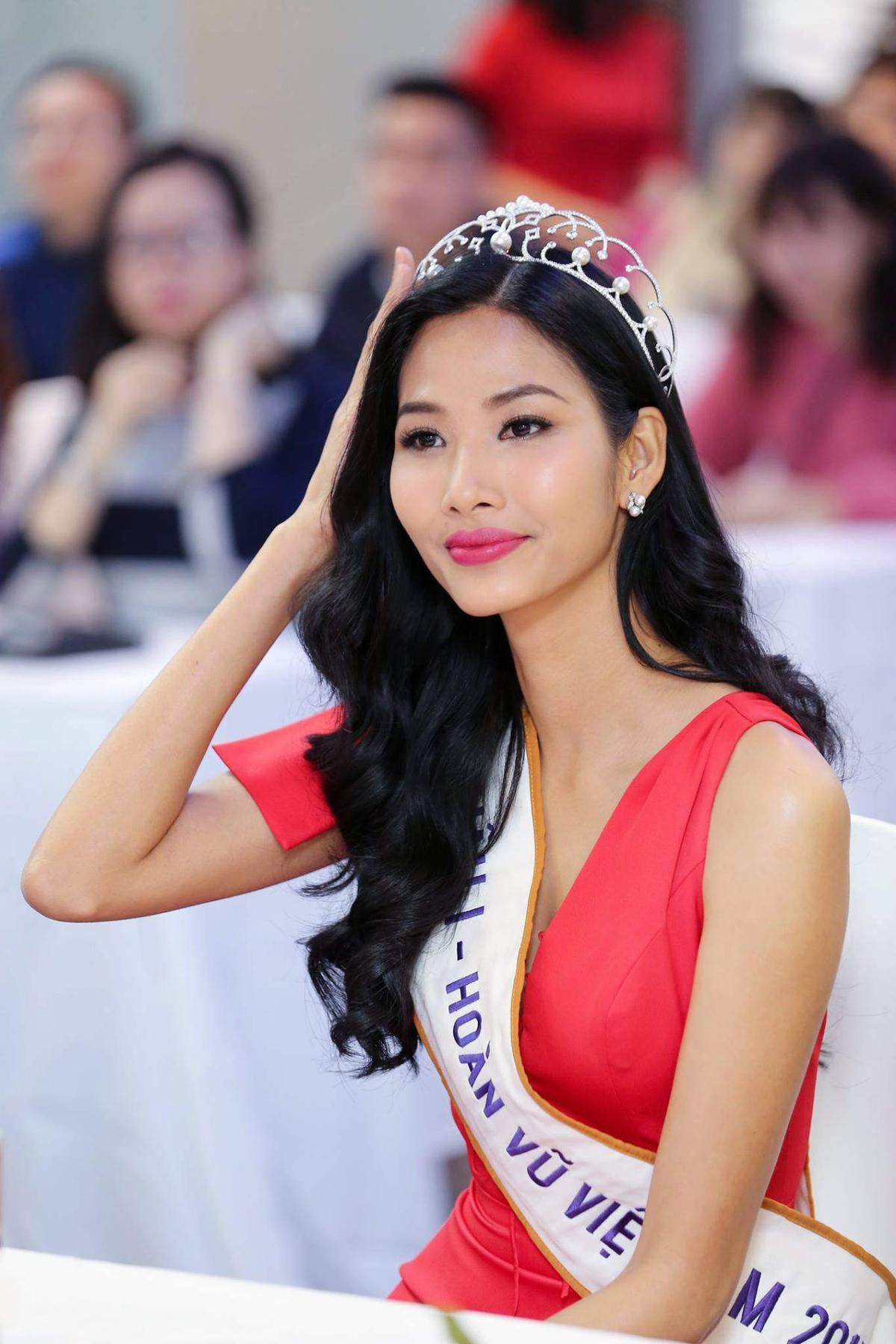 Sợ phải nói 'giá như', Hoàng Thùy rục rịch chuẩn bị cho Miss Universe 2019 Ảnh 2