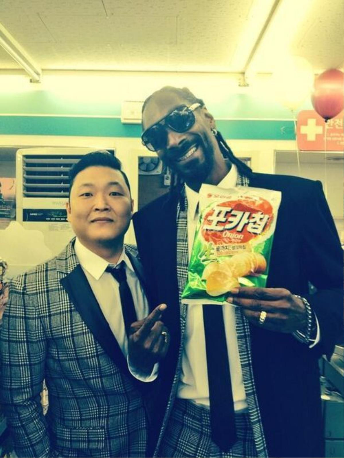 Trước Sơn Tùng M-TP, rapper thế giới Snoop Dogg từng dòm ngó thị trường châu Á rất nhiều lần Ảnh 2