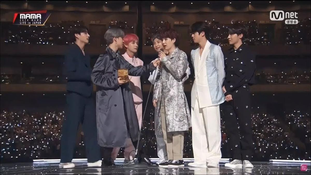 Tham gia cả 2 ngày trao giải, BTS định chiếm trọn 'spotlight' hay dần trở nên nhàm chán tại  '2019 Golden Disc Awards'? Ảnh 4