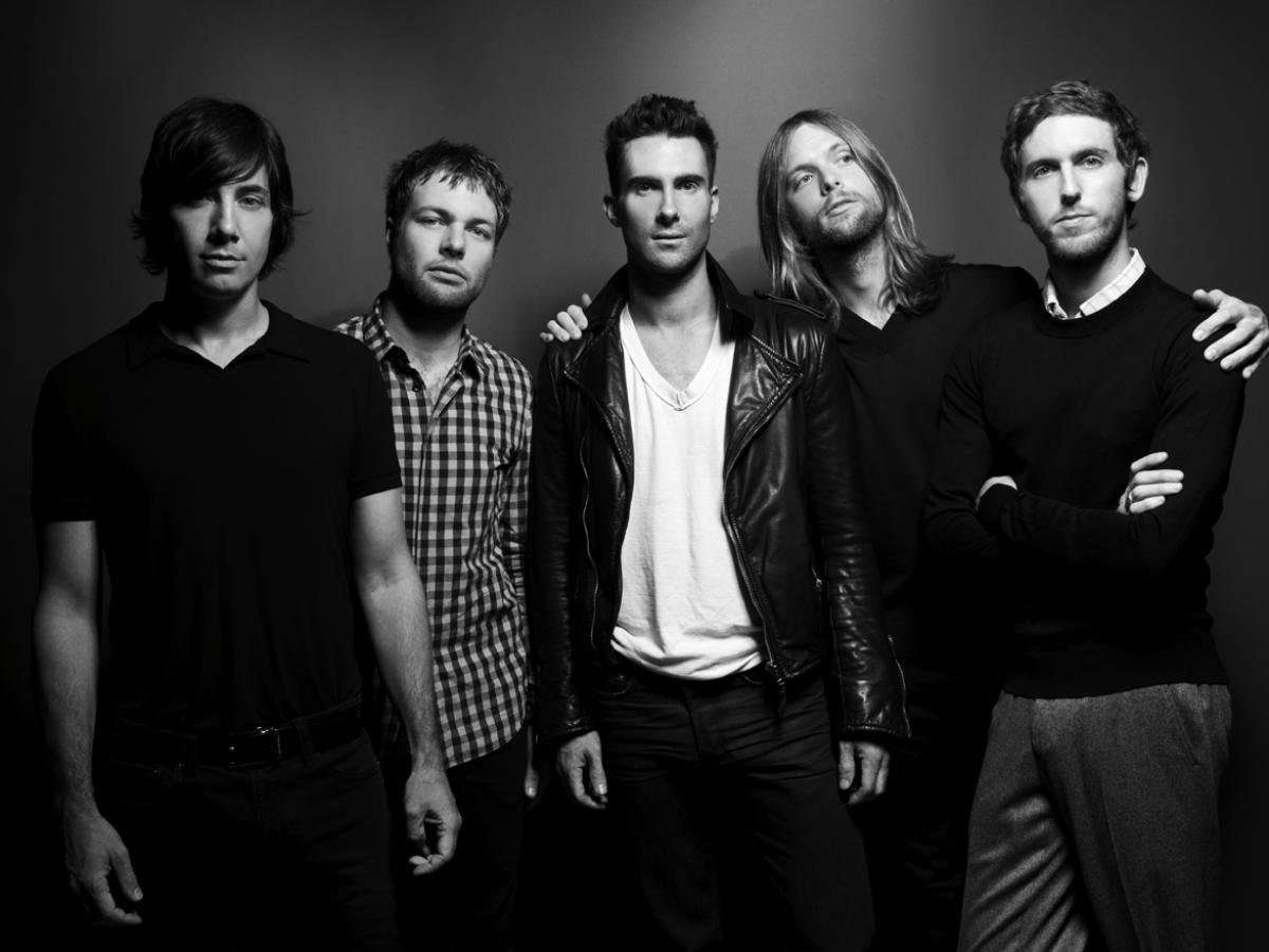 Rắc rối đủ đường: Maroon 5 bị cả showbiz 'quay lưng' hoàn toàn tại Super Bowl 2019 Ảnh 1