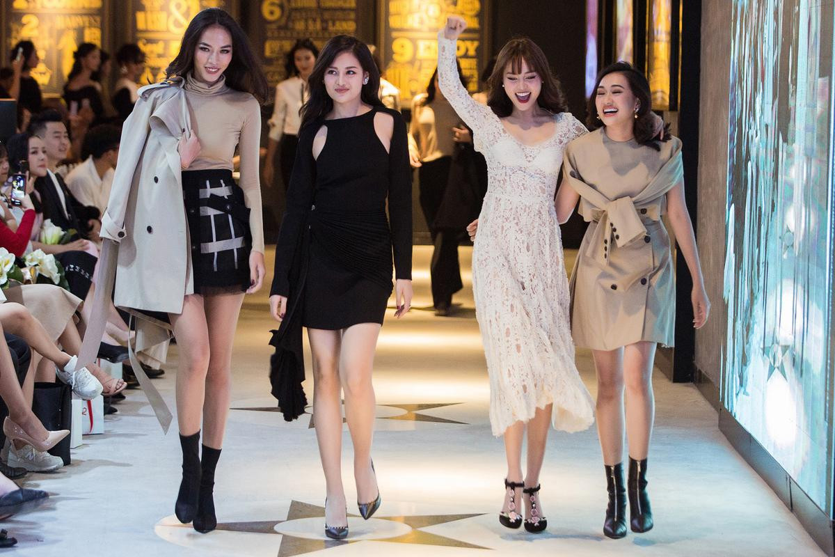 Ninh Dương Lan Ngọc làm vedette, quậy tưng cùng hội 'gái già' trên sàn catwalk Ảnh 10