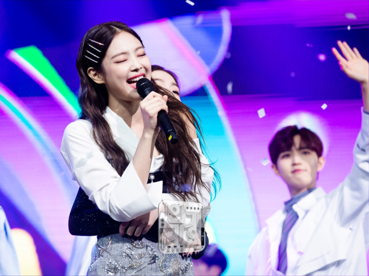 Đổi vũ đạo với Jennie (BlackPink) trên sân khấu: Irene (Red Velvet) lần đầu nói về khoảnh khắc này Ảnh 3