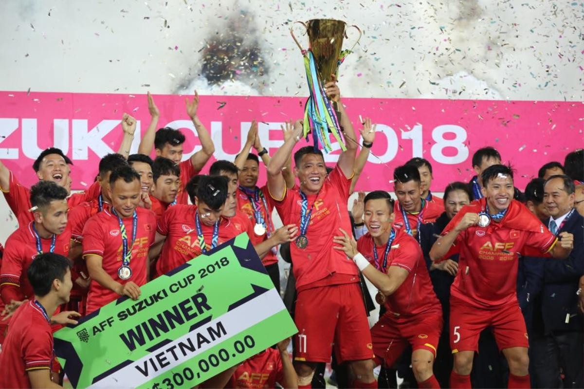 Giây phút đăng quang vô địch AFF Cup đầy xúc động của đội tuyển Việt Nam Ảnh 7