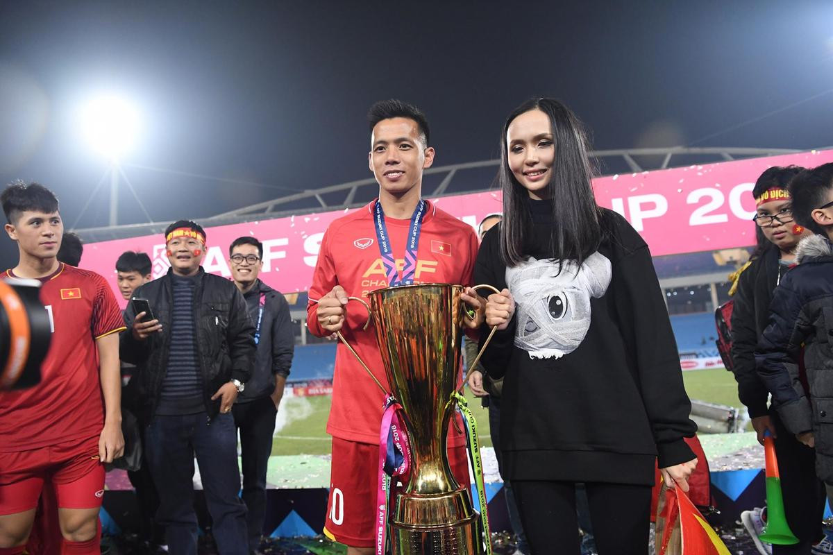 Giây phút đăng quang vô địch AFF Cup đầy xúc động của đội tuyển Việt Nam Ảnh 17