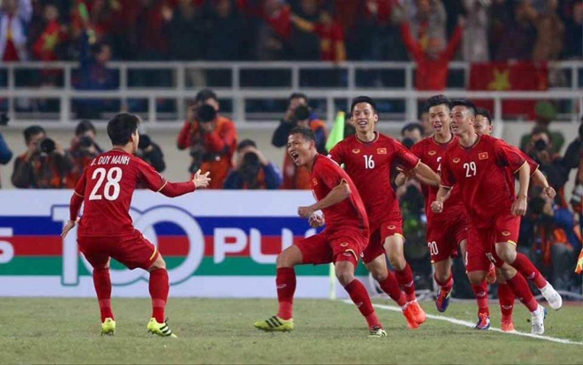 Vô địch AFF Cup 2018, Việt Nam vượt thành tích bất bại của tuyển Pháp Ảnh 1