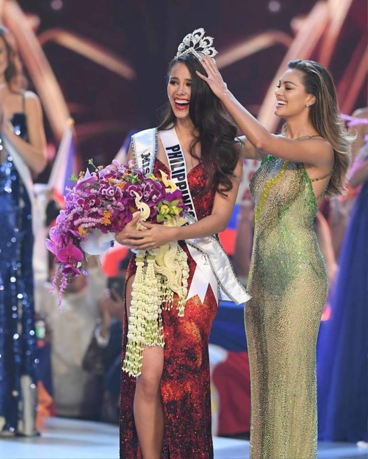 Nhan sắc nóng bỏng của mỹ nhân Philippines đăng quang Miss Universe 2018 Ảnh 1