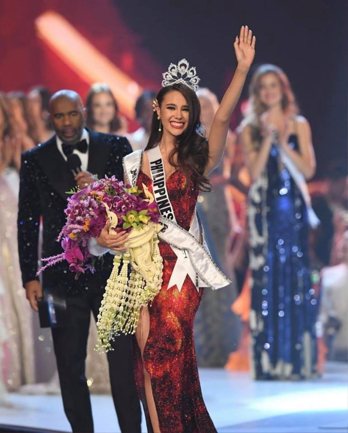 Nhan sắc nóng bỏng của mỹ nhân Philippines đăng quang Miss Universe 2018 Ảnh 4