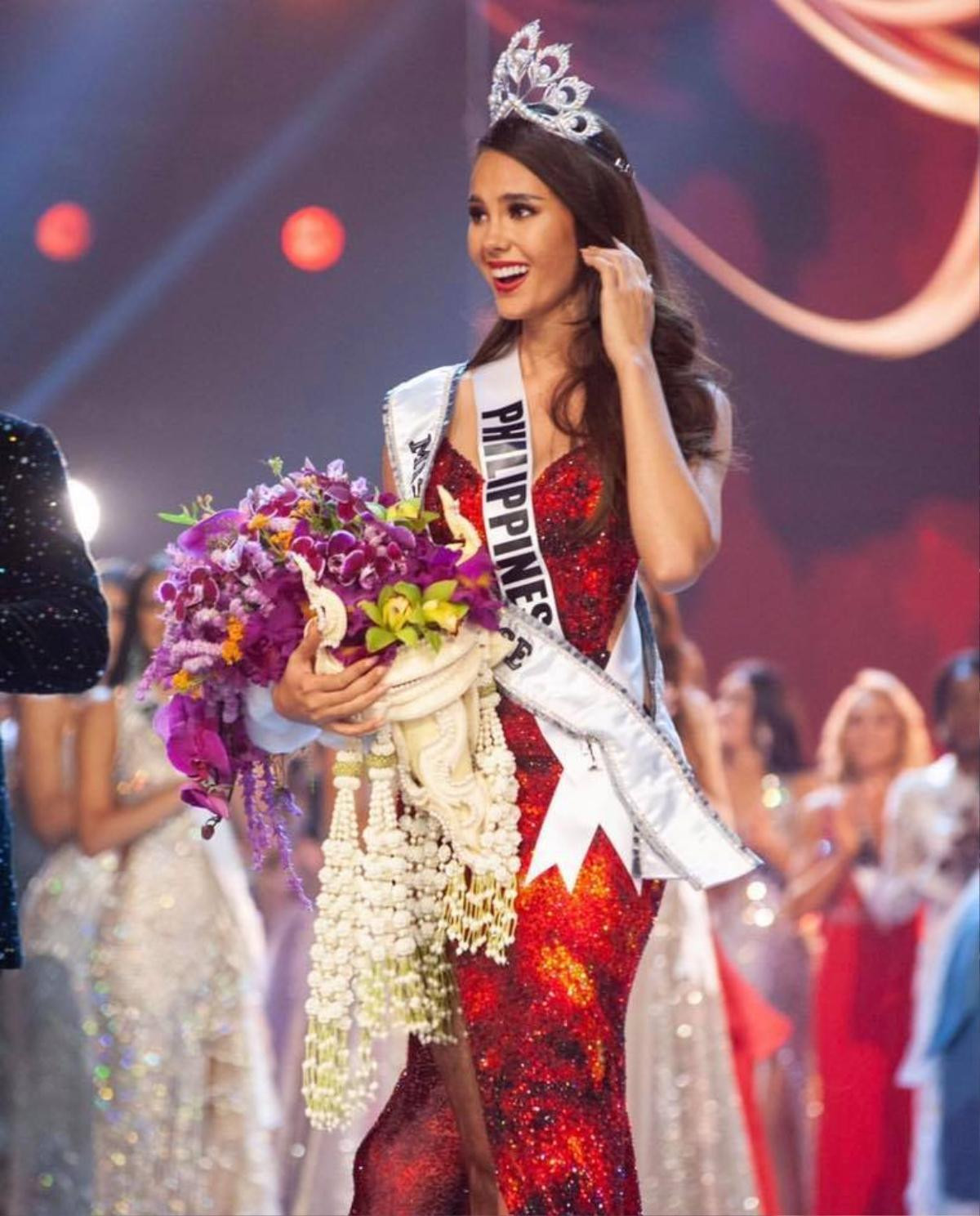 Nhan sắc nóng bỏng của mỹ nhân Philippines đăng quang Miss Universe 2018 Ảnh 2