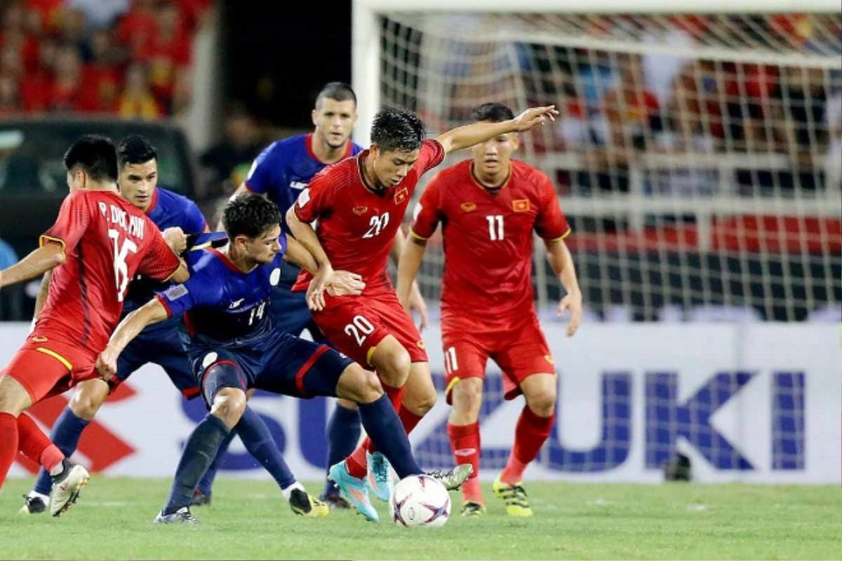 Phan Văn Đức - Từ mức lương 700 ngàn đến người hùng AFF Cup 2018 Ảnh 3