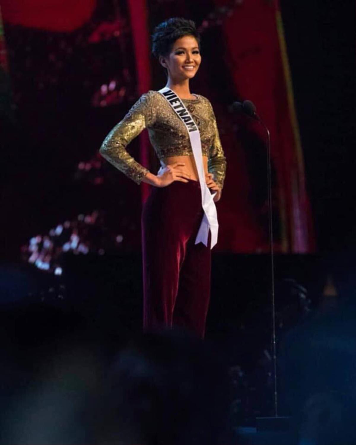 Vượt qua thành tích 10 năm trước của Thùy Lâm, top 5 Miss Universe 2018 'gọi tên' H'Hen Niê đầy tự hào Ảnh 4