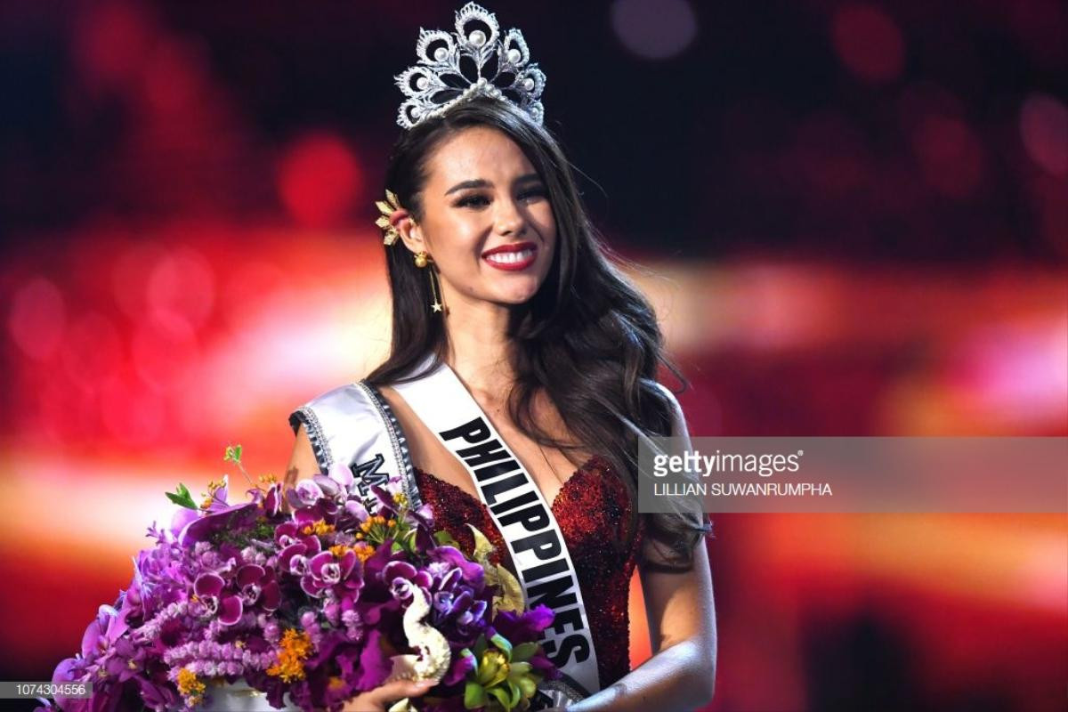 Đẳng cấp Miss Universe: Tân hoa hậu 'Mèo Xám' tăng 1.5 triệu follow, H'Hen Niê cũng không kém cạnh! Ảnh 6