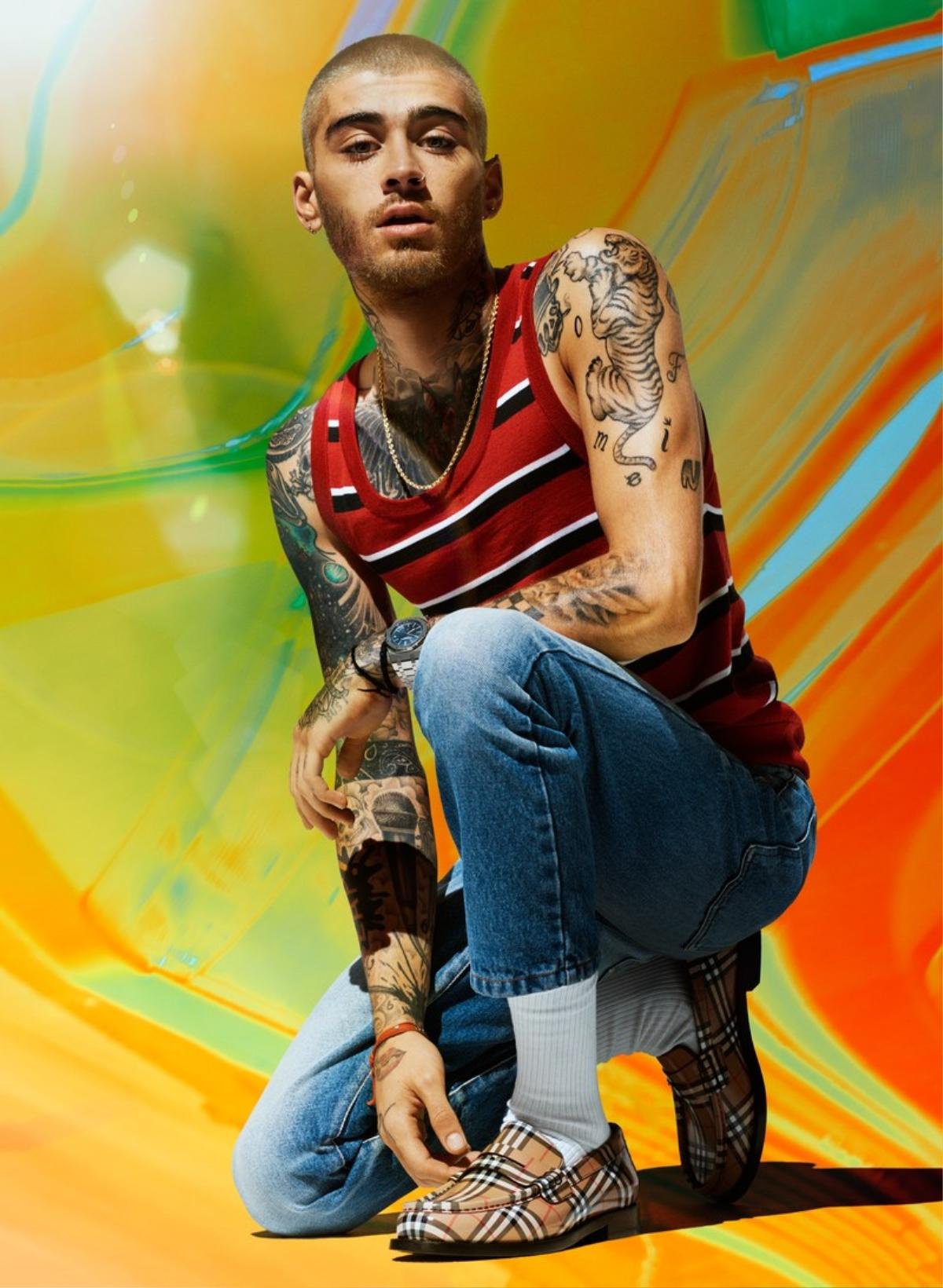 Doanh số tuần đầu album mới nhất của Zayn Malik (One Direction) sẽ khiến bạn phải sốc! Ảnh 2