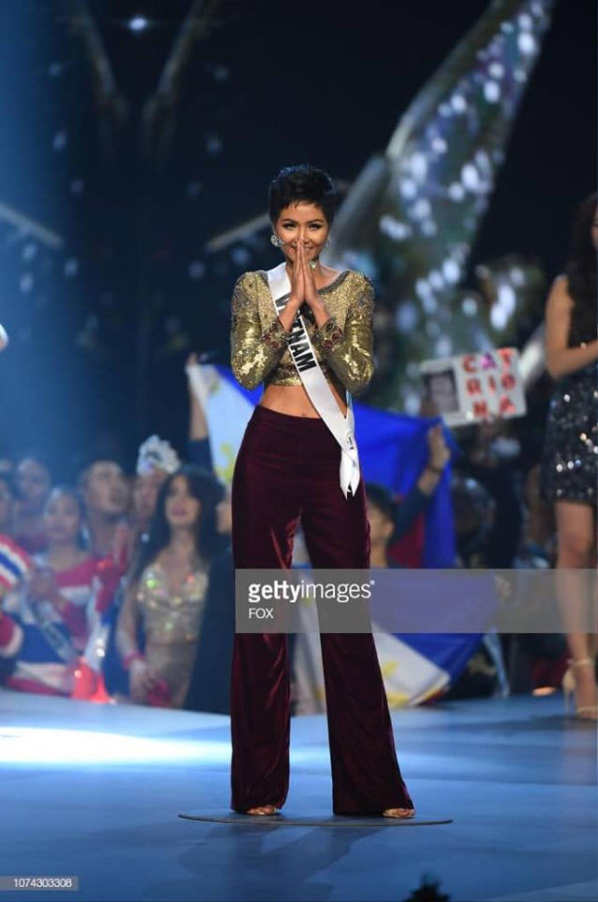 H'Hen Niê hé lộ lý do đại diện Indonesia không bắt tay thí sinh Việt Nam tại chung kết Miss Universe Ảnh 3