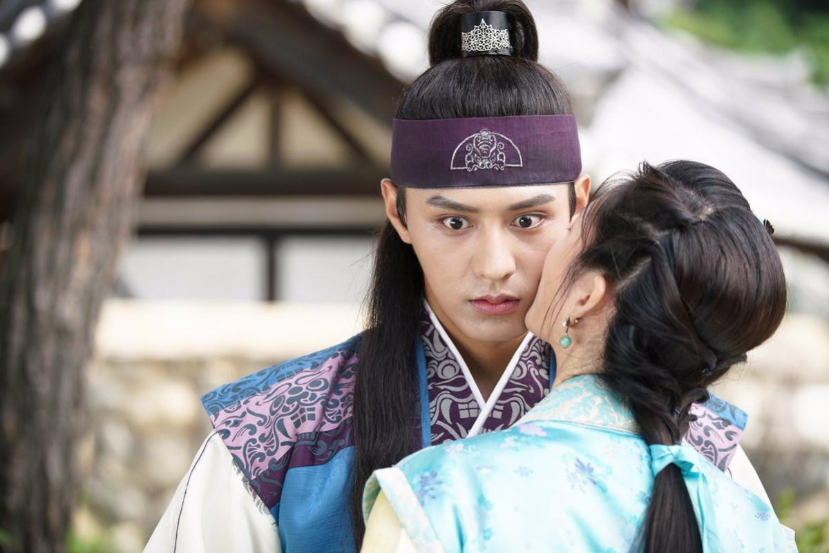 Sao 'Hwarang' Do Ji Han và 'mỹ nam' Sung Joon lặng lẽ lên đường nhập ngũ Ảnh 6